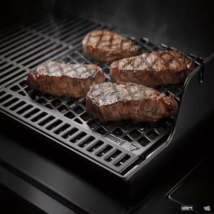 4772-weber-crafted-sear-grate-3.webp Weber Crafted Sear Grate